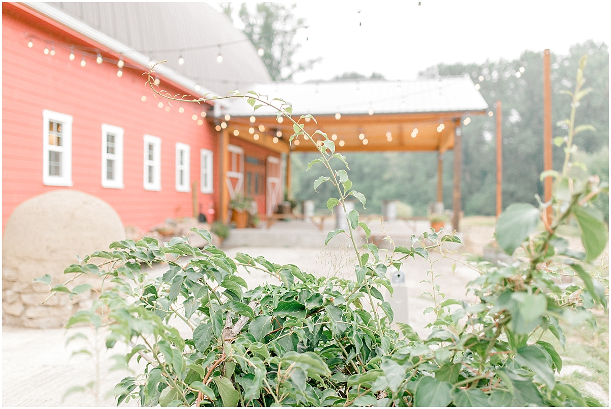 Sunflower themed wedding with purple accents, Emma Rose Company Seattle Wedding Photographer, Light and Airy photographer Kindred Presets Wedding Details PNW_0081.jpg