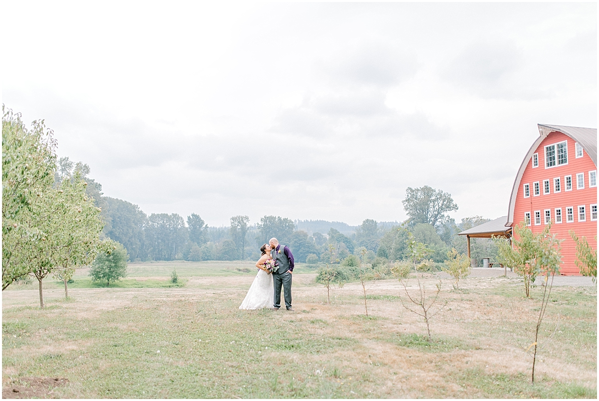 Sunflower themed wedding with purple accents, Emma Rose Company Seattle Wedding Photographer, Light and Airy photographer Kindred Presets Wedding Details PNW_0129.jpg