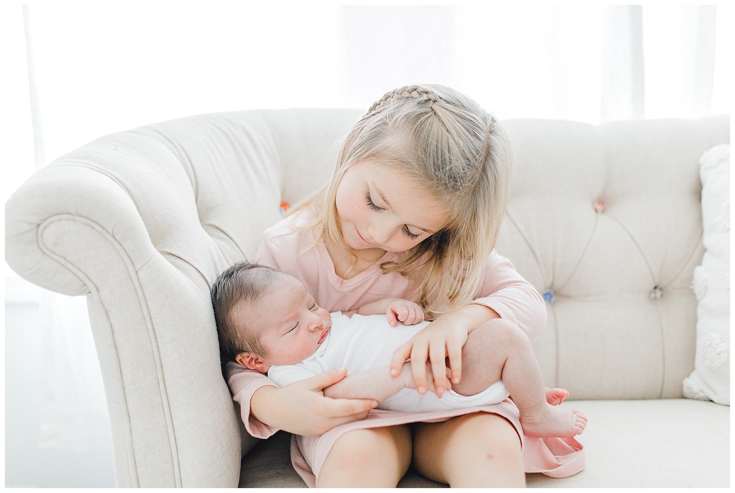 Newborn Lifestyle In-Studio Photo Session Light and Airy Kindred Presets Emma Rose Company Seattle Portland Wedding and Portrait Photographer11.jpg