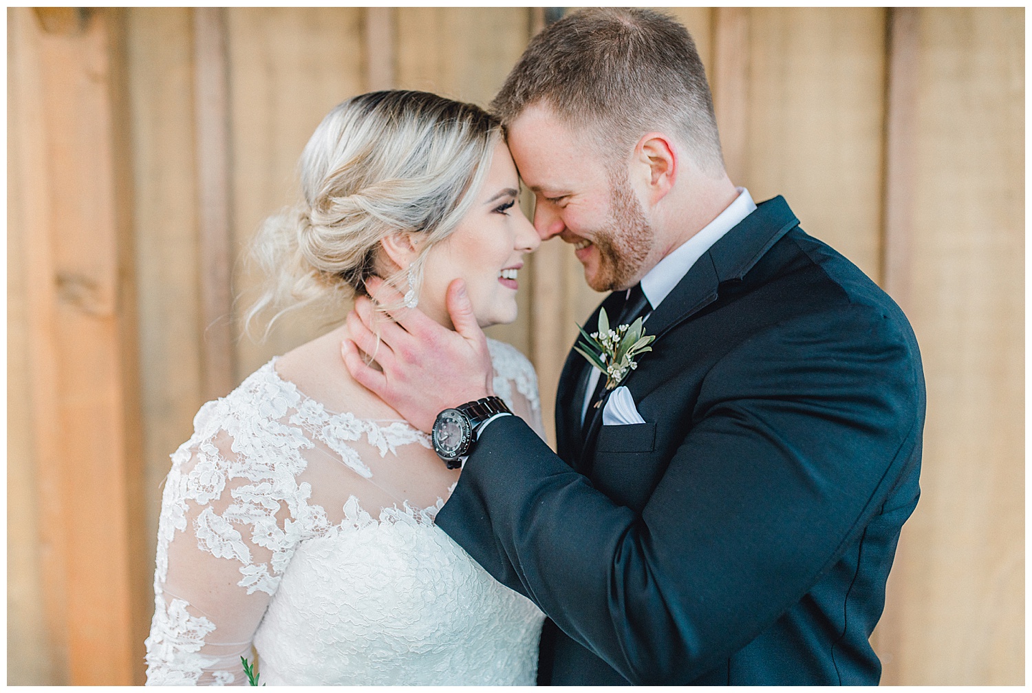 ERC-7162_A beautiful winter wedding in Snohomish, Washington at Thomas Family Farm was simply perfect.  This rustic and modern styled wedding was dripping with romance and photographed by Emma Rose Company, a pacific northwest wedding photographer..jpg