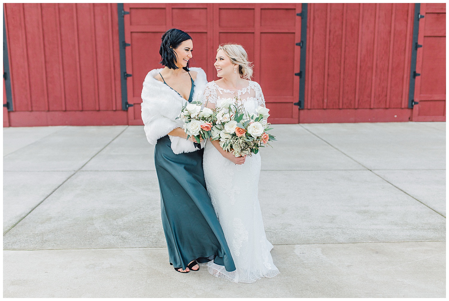 ERC-7715_A beautiful winter wedding in Snohomish, Washington at Thomas Family Farm was simply perfect.  This rustic and modern styled wedding was dripping with romance and photographed by Emma Rose Company, a pacific northwest wedding photographer..jpg