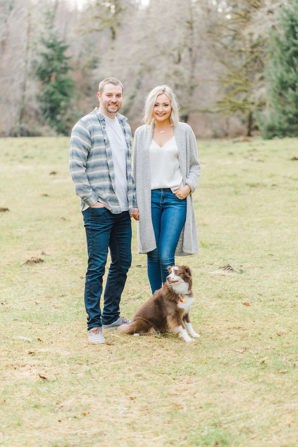 Kalle and Sterling's engagement session in the PNW on Rose Ranch with me here at Emma Rose Company was gorgeous and if you're looking for engagement session inspiration, look no further!