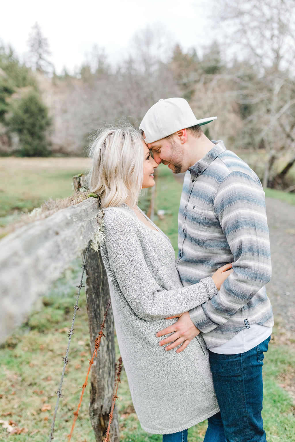 Kalle and Sterling's engagement session in the PNW on Rose Ranch with me here at Emma Rose Company was gorgeous and if you're looking for engagement session inspiration, look no further!