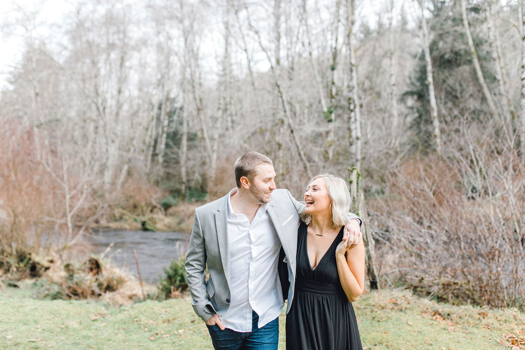 Kalle and Sterling's engagement session in the PNW on Rose Ranch with me here at Emma Rose Company was gorgeous and if you're looking for engagement session inspiration, look no further!