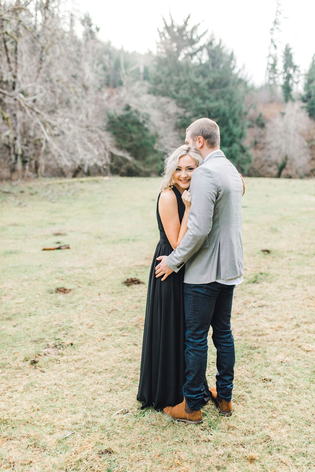 Kalle and Sterling's engagement session in the PNW on Rose Ranch with me here at Emma Rose Company was gorgeous and if you're looking for engagement session inspiration, look no further!