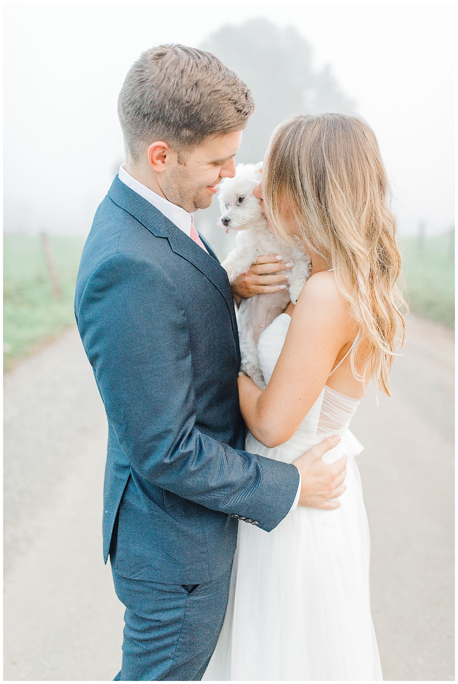 Emma Rose Company recently got to travel all the way to Nashville to photograph the most beautiful post-wedding bride and groom portraits in the Great Smoky Mountains with a gorgeous couple! Nashville wedding inspiration at it's finest._0008.jpg