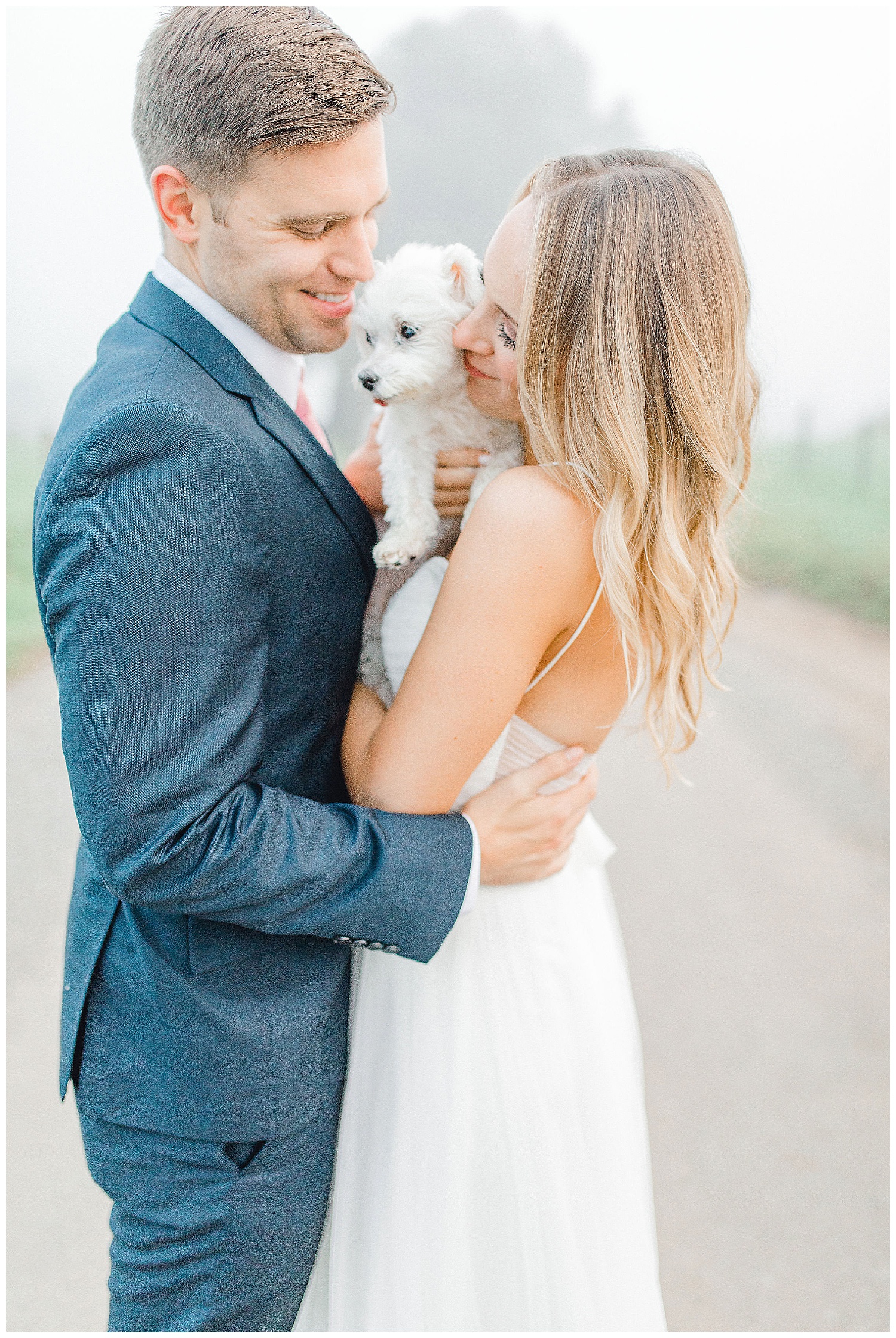 Emma Rose Company recently got to travel all the way to Nashville to photograph the most beautiful post-wedding bride and groom portraits in the Great Smoky Mountains with a gorgeous couple! Nashville wedding inspiration at it's finest._0009.jpg