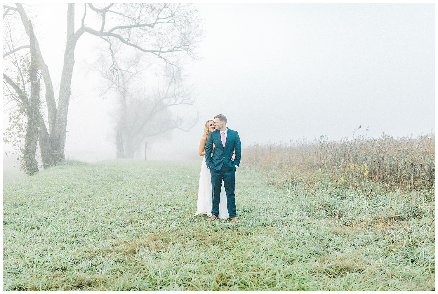 Emma Rose Company recently got to travel all the way to Nashville to photograph the most beautiful post-wedding bride and groom portraits in the Great Smoky Mountains with a gorgeous couple! Nashville wedding inspiration at it's finest._0015.jpg