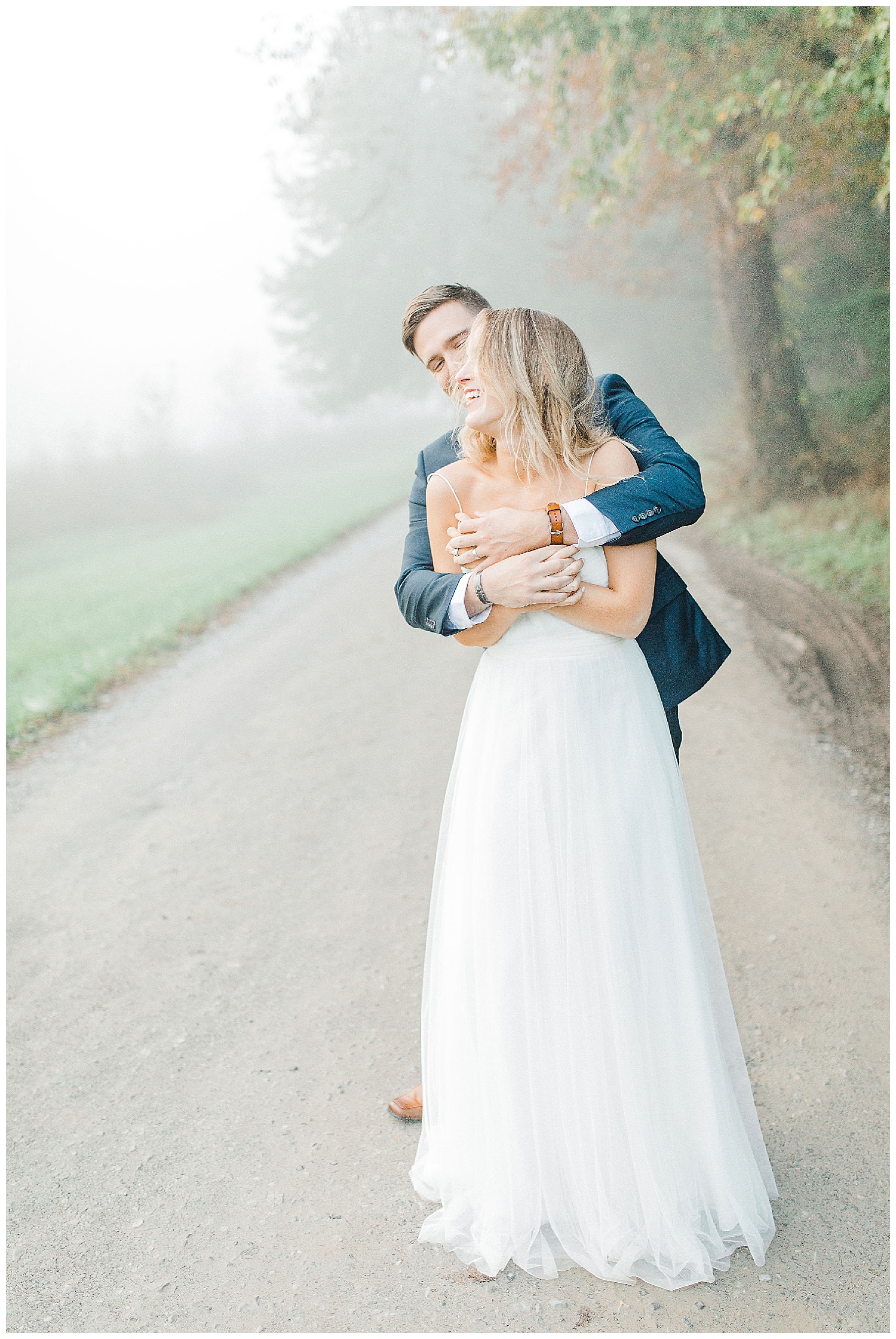 Emma Rose Company recently got to travel all the way to Nashville to photograph the most beautiful post-wedding bride and groom portraits in the Great Smoky Mountains with a gorgeous couple! Nashville wedding inspiration at it's finest._0017.jpg