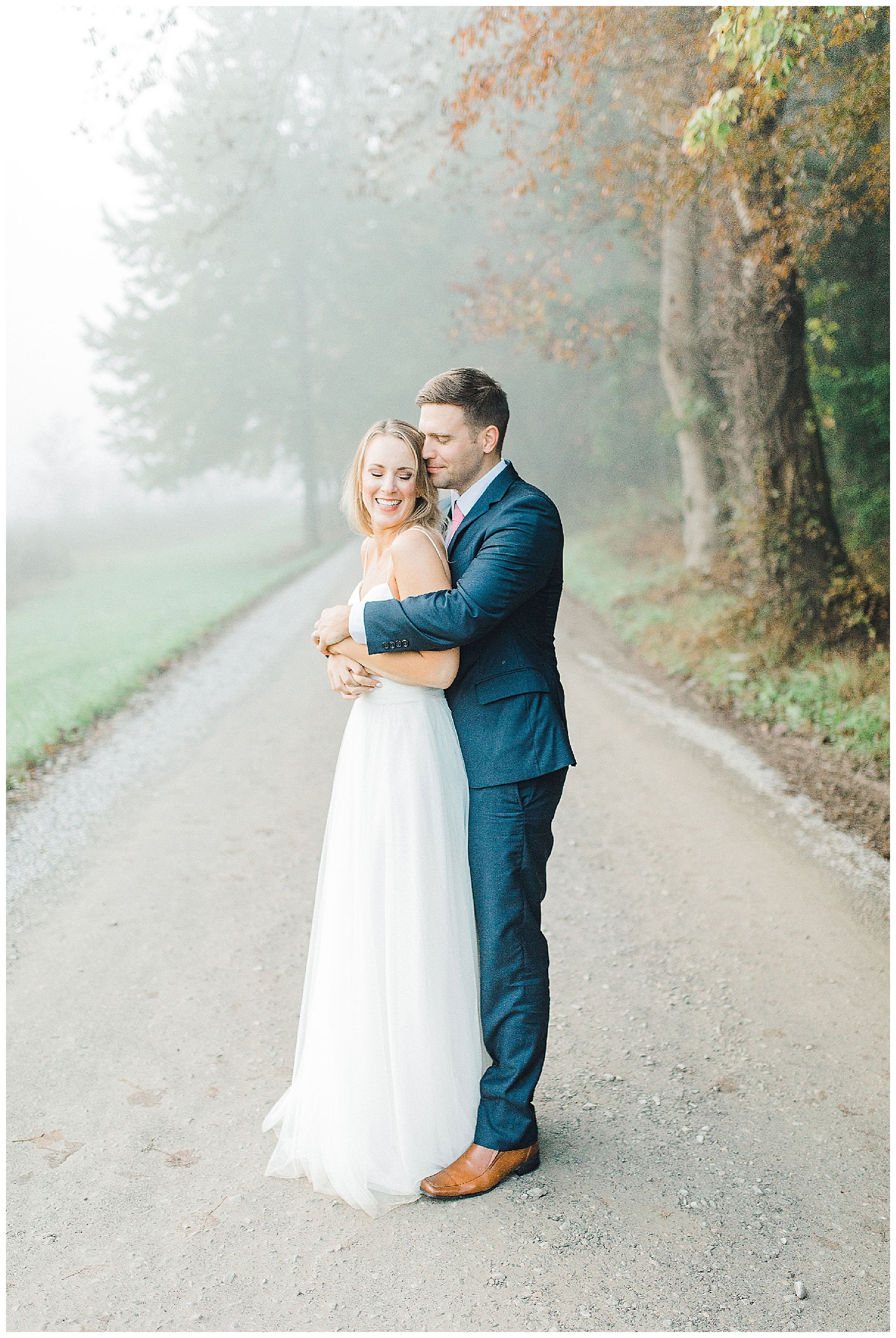 Emma Rose Company recently got to travel all the way to Nashville to photograph the most beautiful post-wedding bride and groom portraits in the Great Smoky Mountains with a gorgeous couple! Nashville wedding inspiration at it's finest._0020.jpg