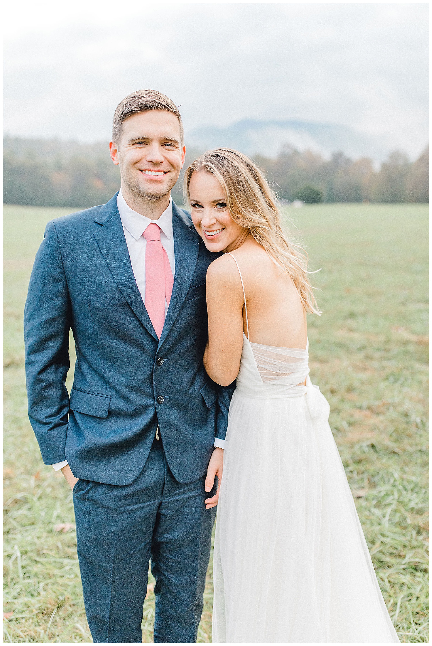 Emma Rose Company recently got to travel all the way to Nashville to photograph the most beautiful post-wedding bride and groom portraits in the Great Smoky Mountains with a gorgeous couple! Nashville wedding inspiration at it's finest._0026.jpg