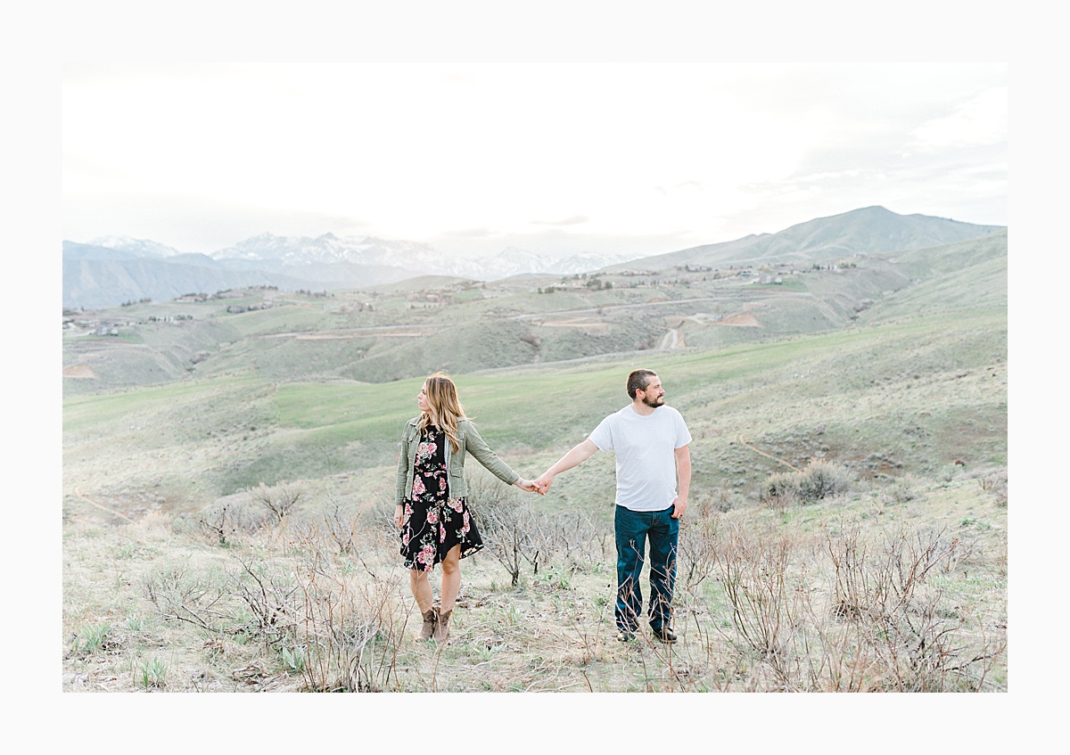 Pacific Northwest Engagement Session in the Sagebrush with Emma Rose Company who is a light and airy wedding photographer based in Seattle, Washington_0020.jpg