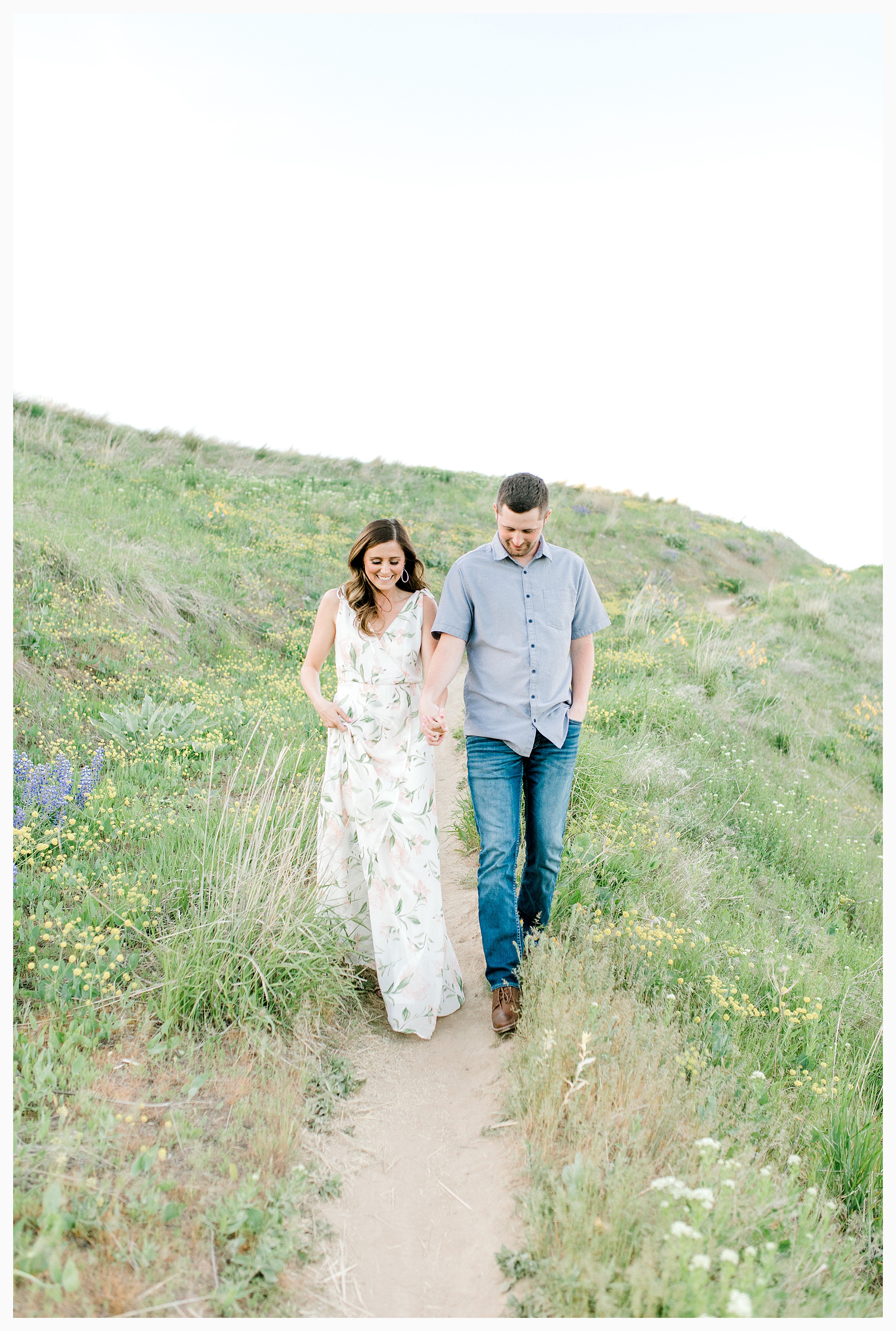 Engagement session amongst the wildflowers in Wenatchee, Washington | Engagement Session Outfit Inspiration for Wedding Photography with Emma Rose Company | Light and Airy PNW Photographer, Seattle Bride_0002.jpg