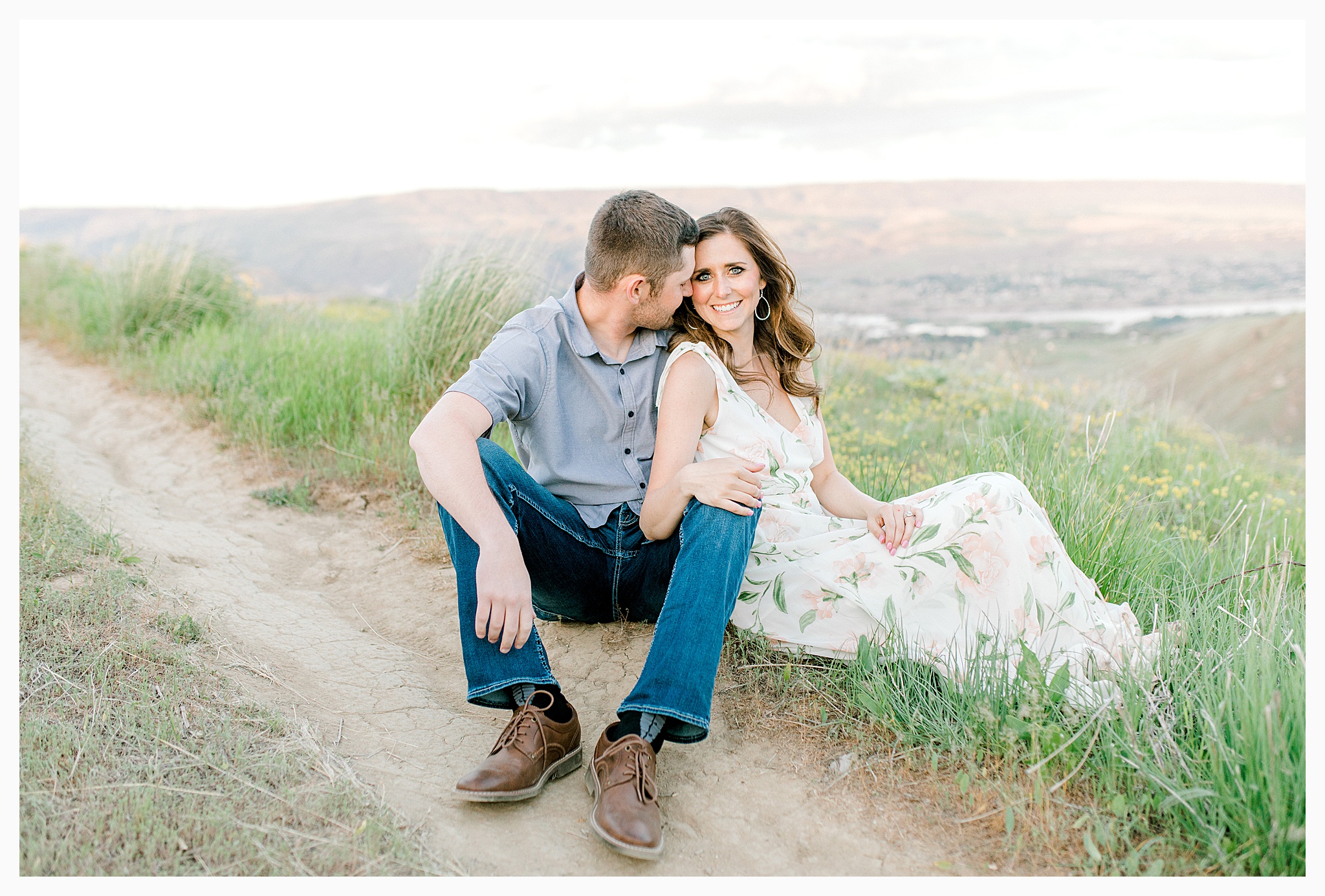 Engagement session amongst the wildflowers in Wenatchee, Washington | Engagement Session Outfit Inspiration for Wedding Photography with Emma Rose Company | Light and Airy PNW Photographer, Seattle Bride_0026.jpg