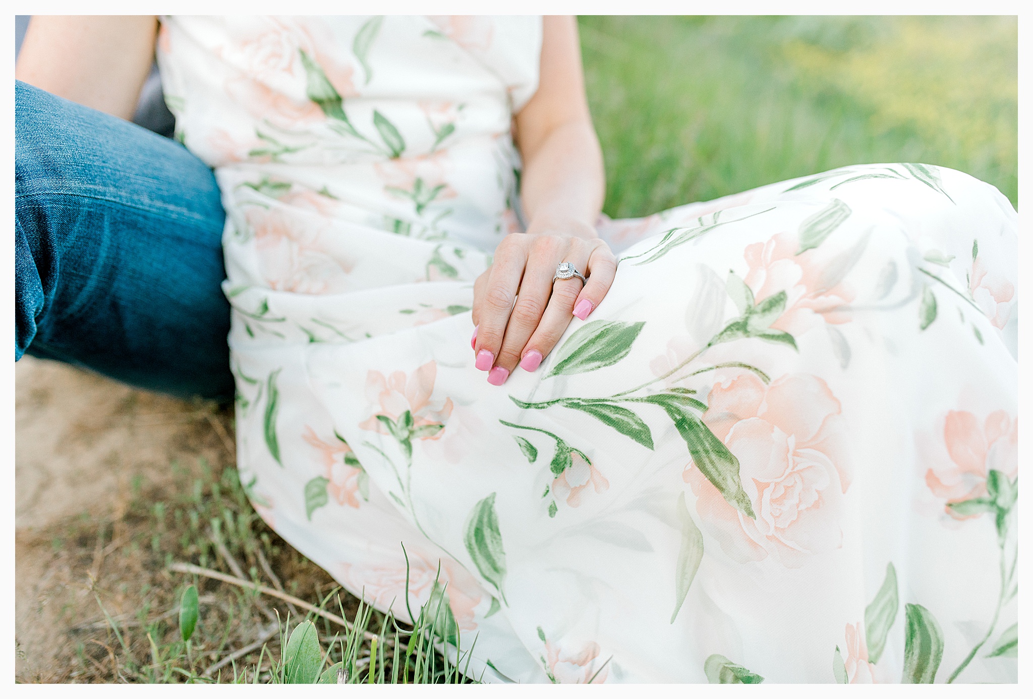 Engagement session amongst the wildflowers in Wenatchee, Washington | Engagement Session Outfit Inspiration for Wedding Photography with Emma Rose Company | Light and Airy PNW Photographer, Seattle Bride_0027.jpg