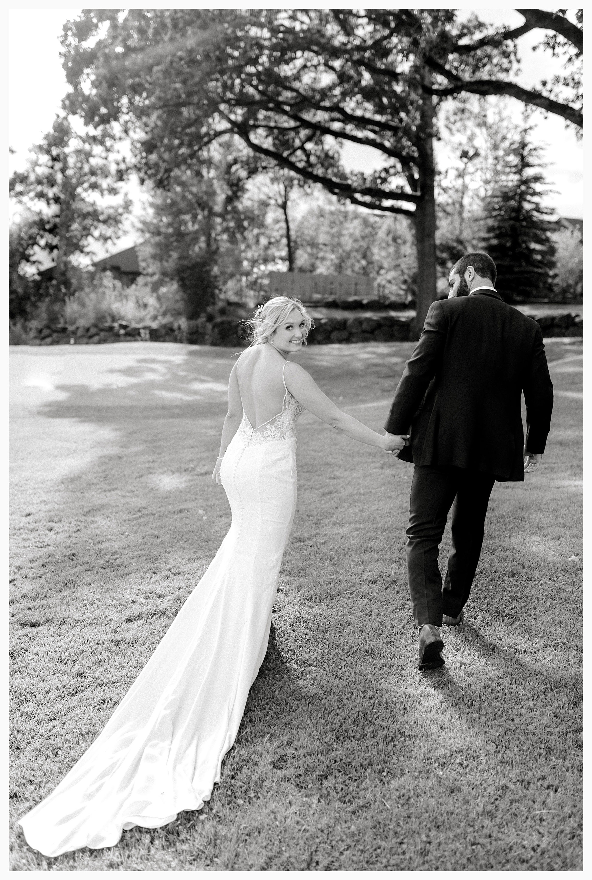 The Aerie at Eagle Landing Portland, Oregon Wedding Day, Light and Airy on a Stormy Pacific Northwest Day, Emma Rose Company, PDX Photographer_0081.jpg