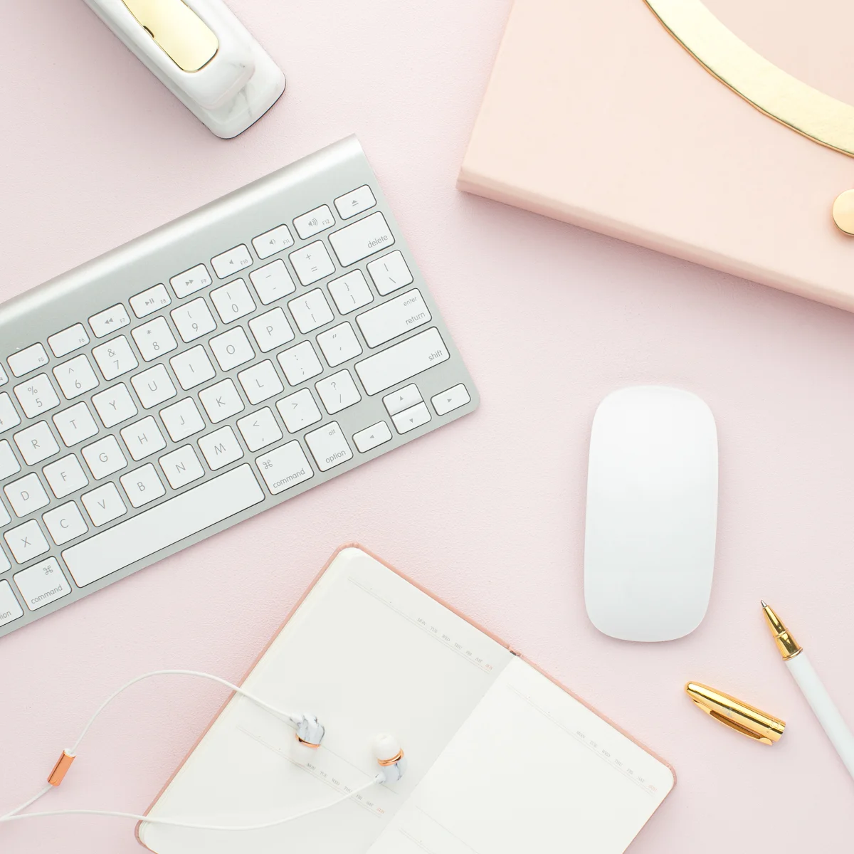 How to Design Blog Graphics That Convert