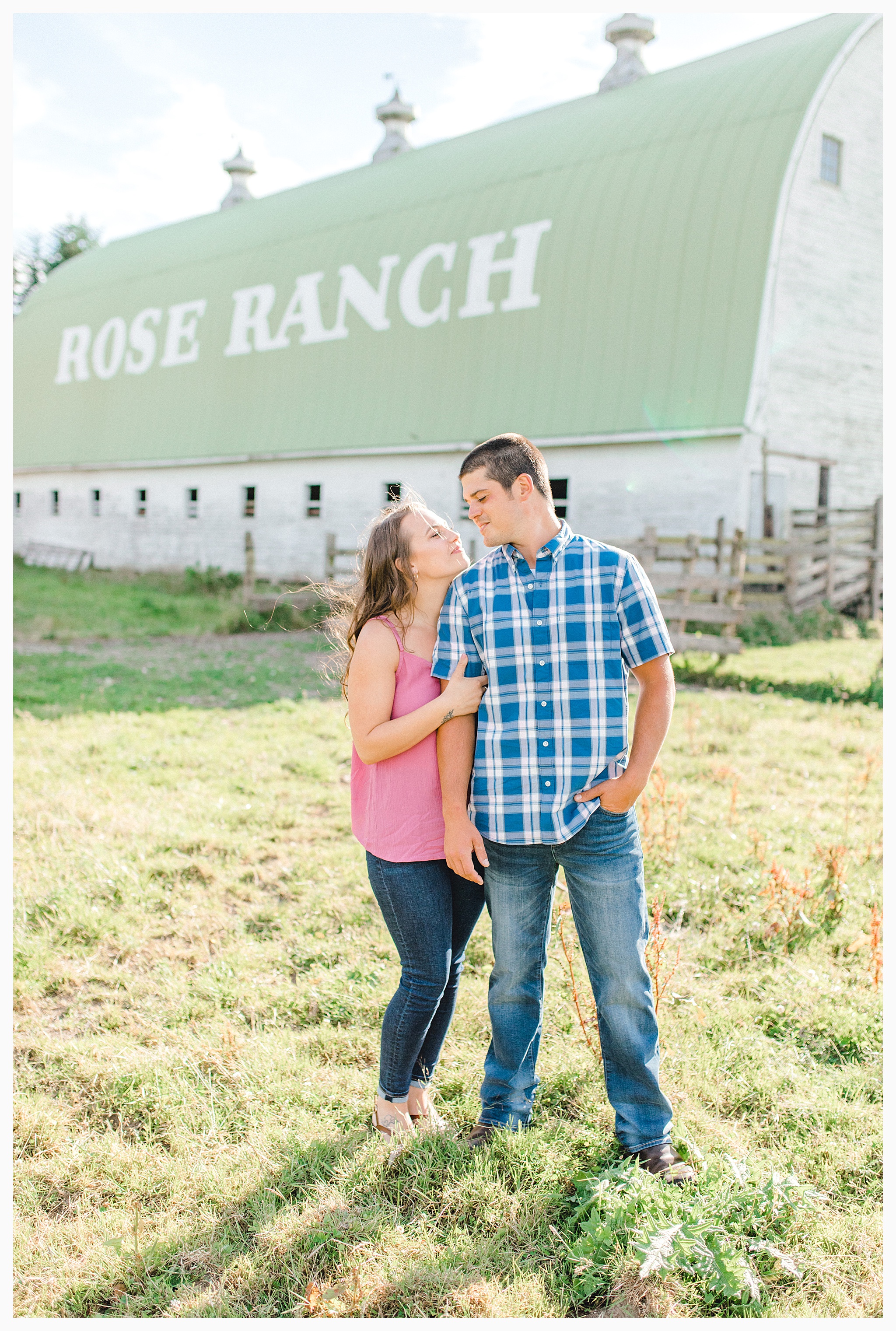 Beautiful evening engagement session on Rose Ranch, Emma Rose Company Seattle and Portland light and airy wedding and portrait photography, what to wear for pictures_0013.jpg