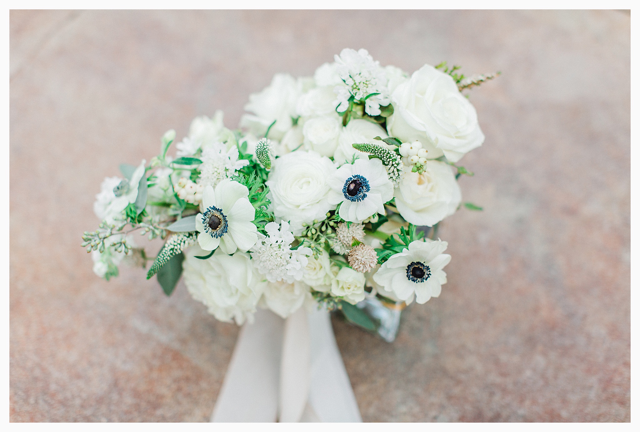 Emma Rose Company Light and Airy Wedding Photographer, Beautiful fall wedding at Rock Creek Gardens Venue in Puyallup, Washington._0002.jpg