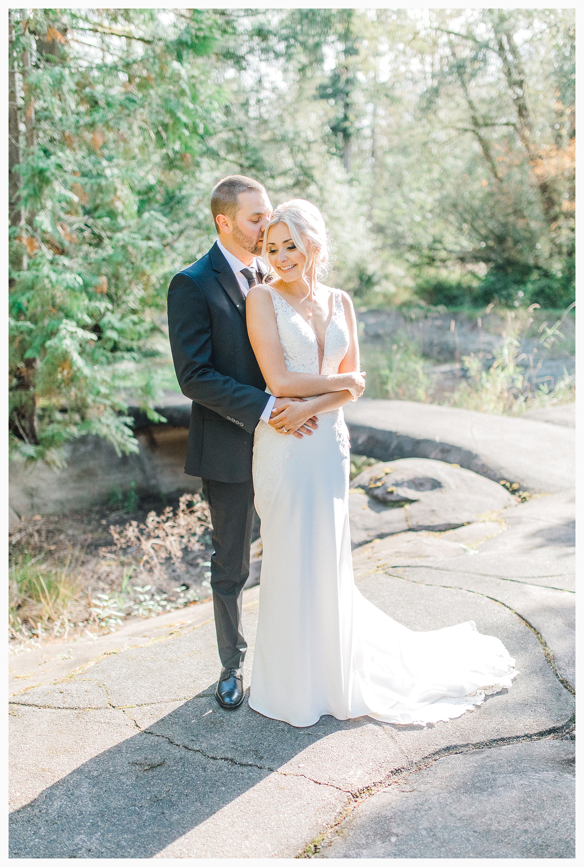 Emma Rose Company Light and Airy Wedding Photographer, Beautiful fall wedding at Rock Creek Gardens Venue in Puyallup, Washington._0039.jpg
