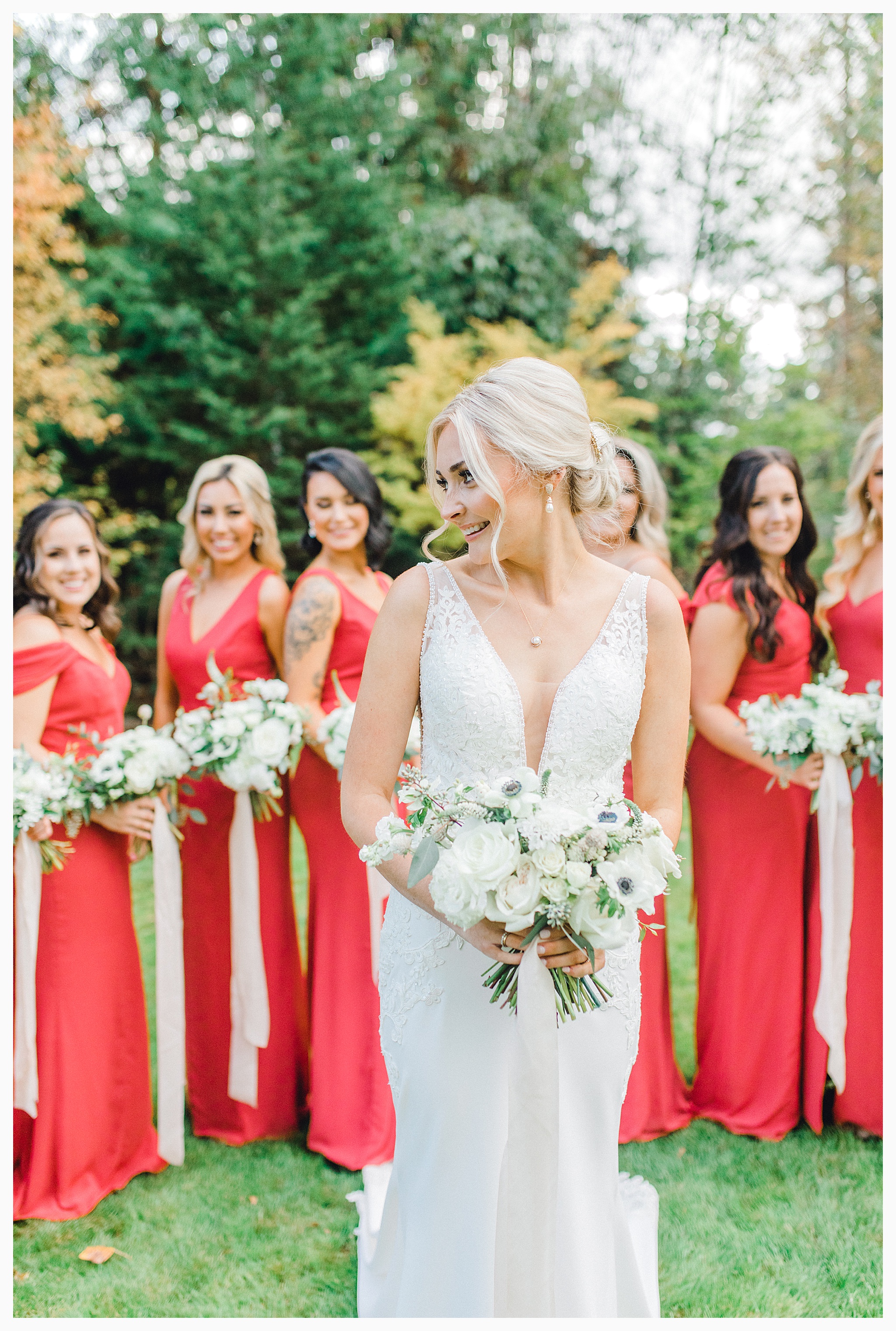 Emma Rose Company Light and Airy Wedding Photographer, Beautiful fall wedding at Rock Creek Gardens Venue in Puyallup, Washington._0054.jpg