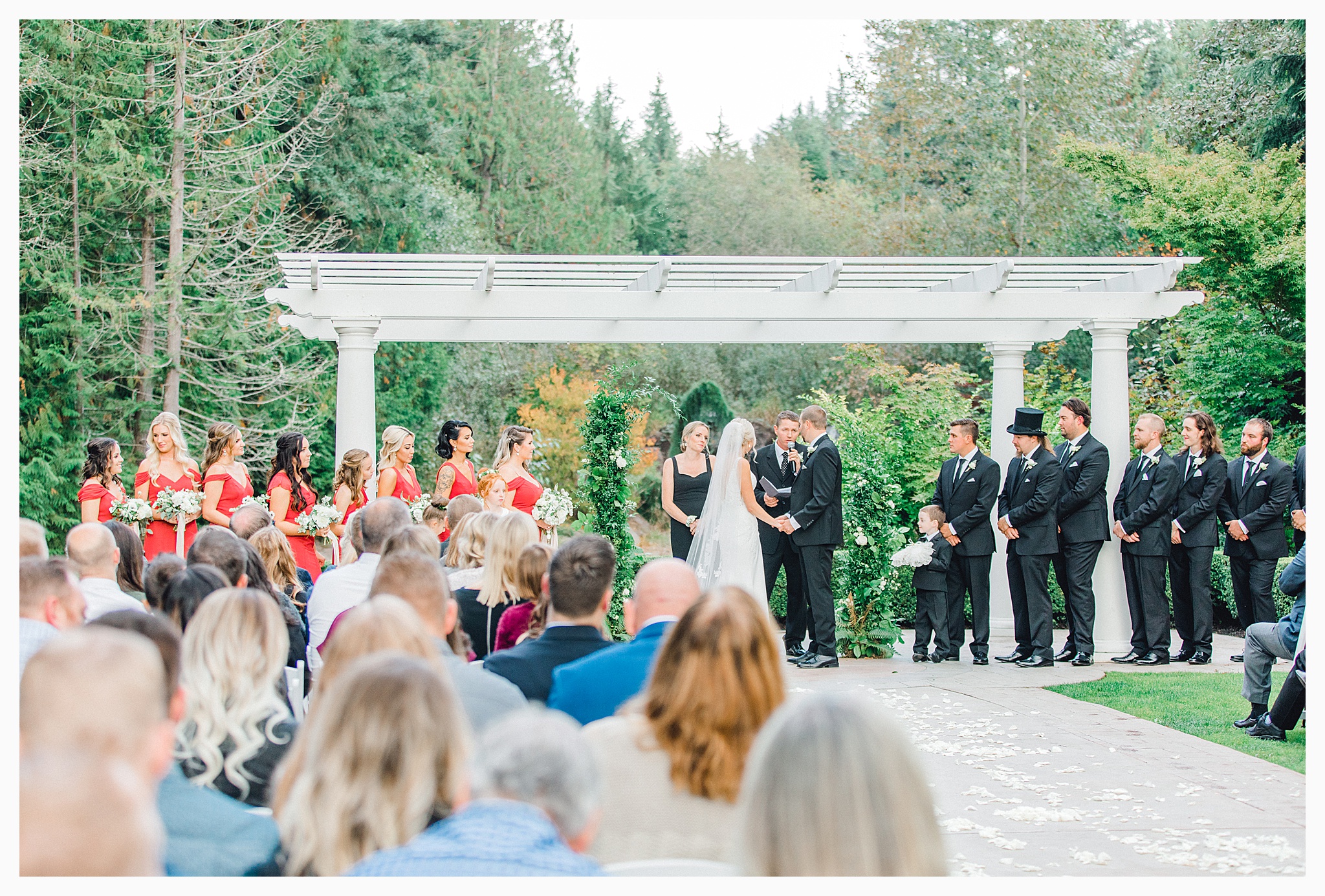 Emma Rose Company Light and Airy Wedding Photographer, Beautiful fall wedding at Rock Creek Gardens Venue in Puyallup, Washington._0078.jpg