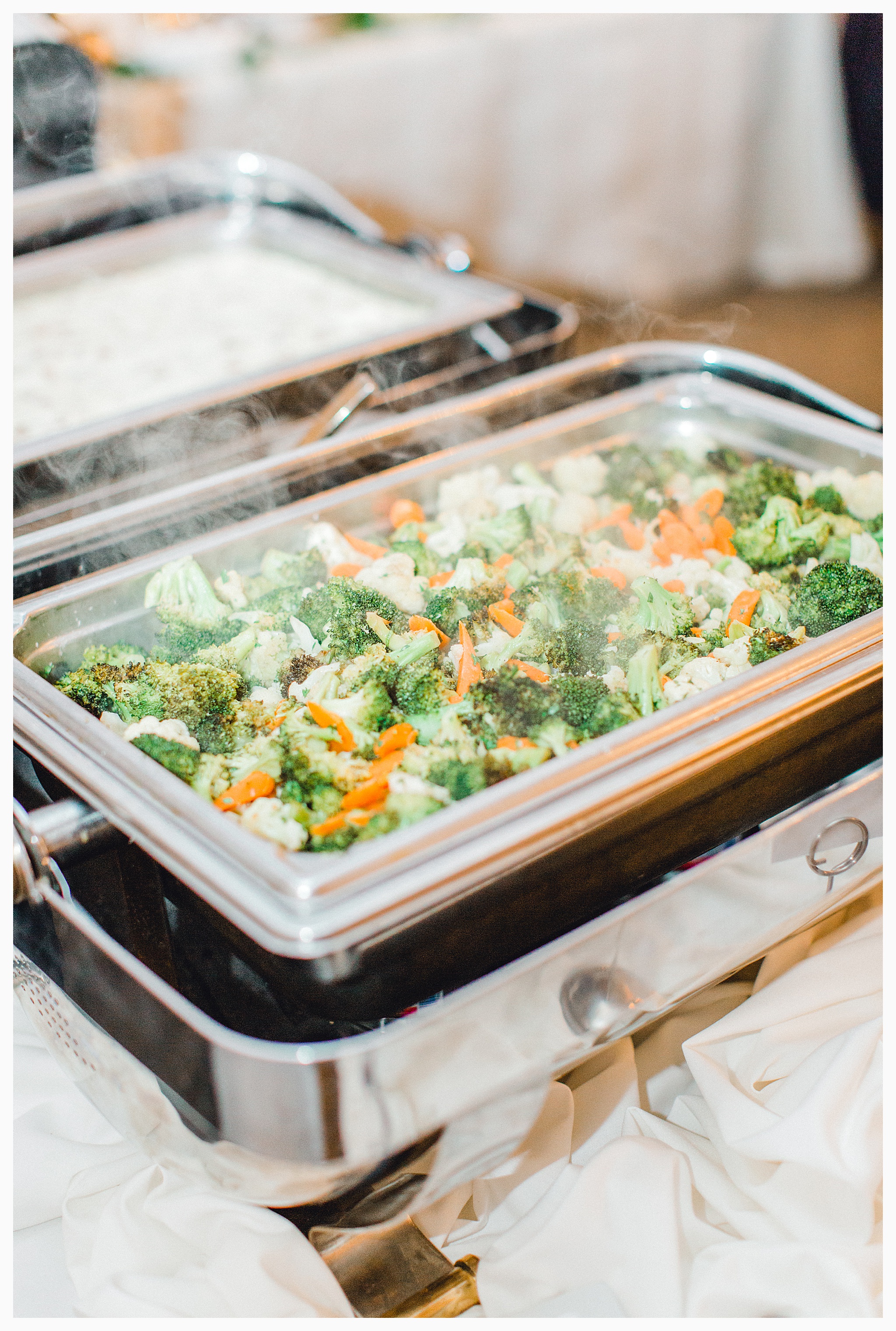 Emma Rose Company Light and Airy Wedding Photographer, Beautiful fall wedding at Rock Creek Gardens Venue in Puyallup, Washington._0095.jpg