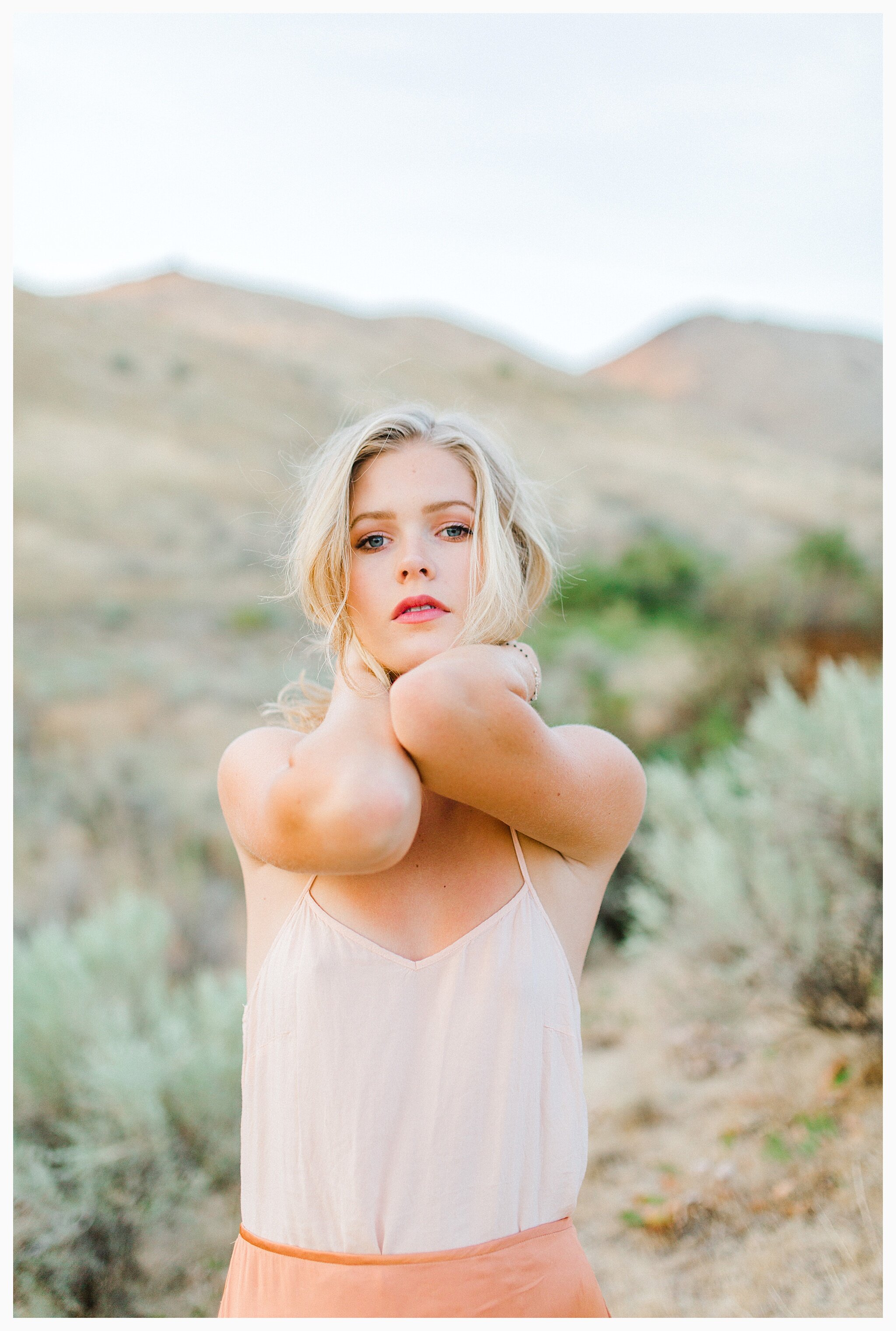 Emma Rose Company Light and Airy Portrait and Wedding Photographer, Beautiful Senior Portrait Session in the Pacific Northwest_0005.jpg