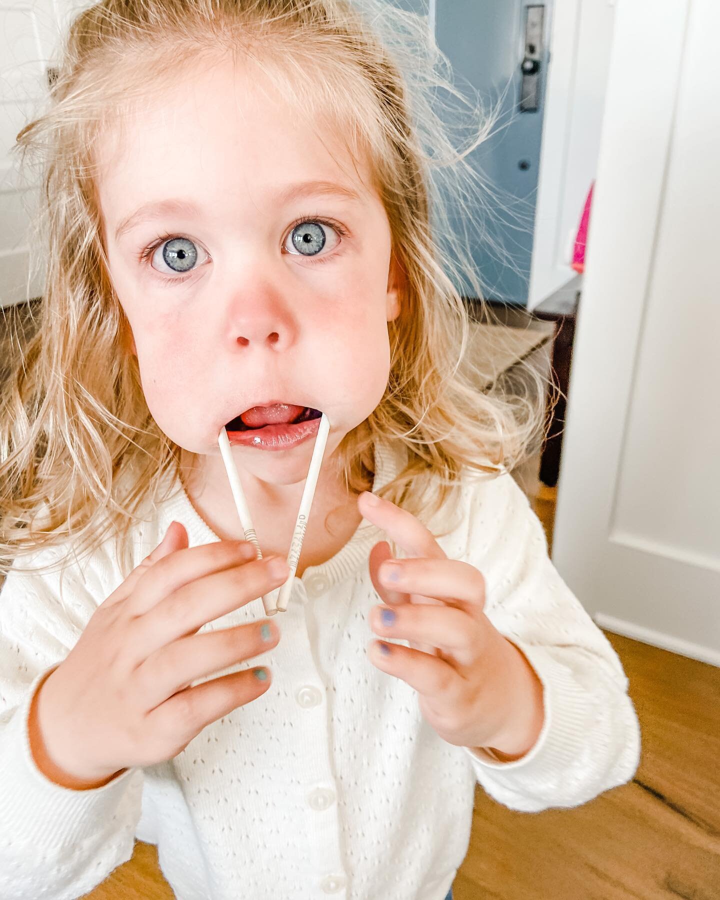 Tears in her eyes because she wanted all the lollipops. Photo 2: because no one can say no to Sarah 😂 #athomewithemmarose @sjrose24