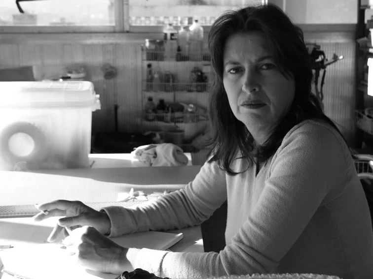 foto nela en taller-web.jpg
