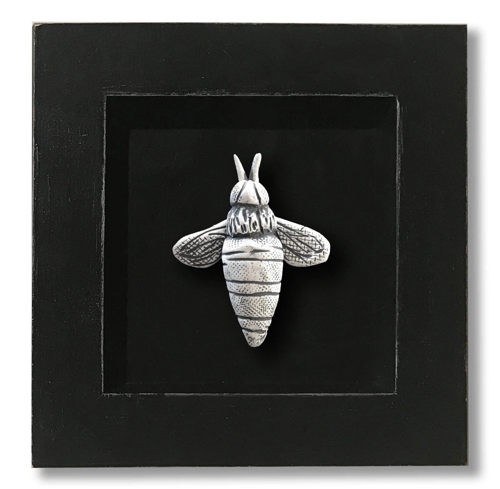 bee.jpg