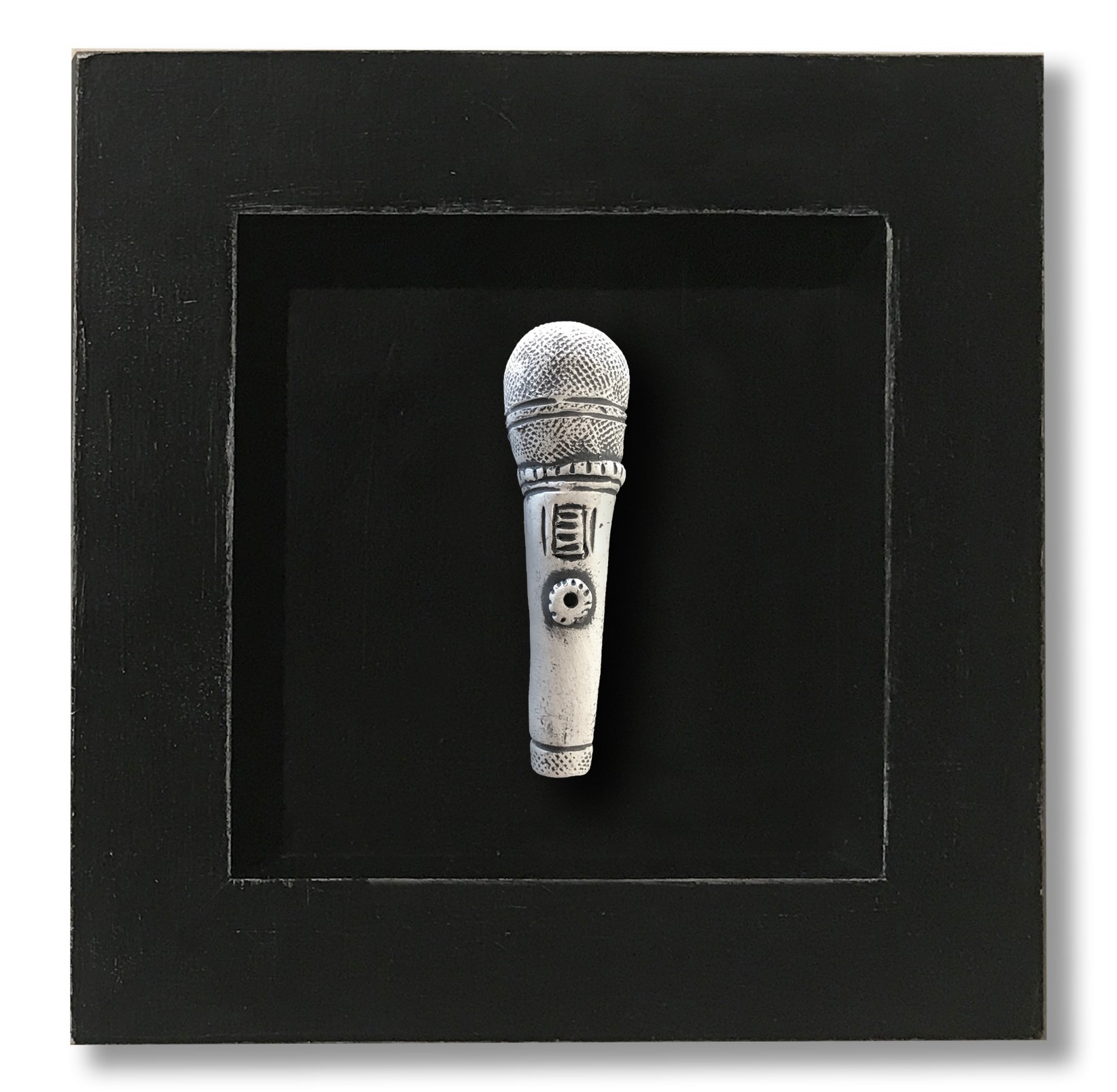 MICROPHONE