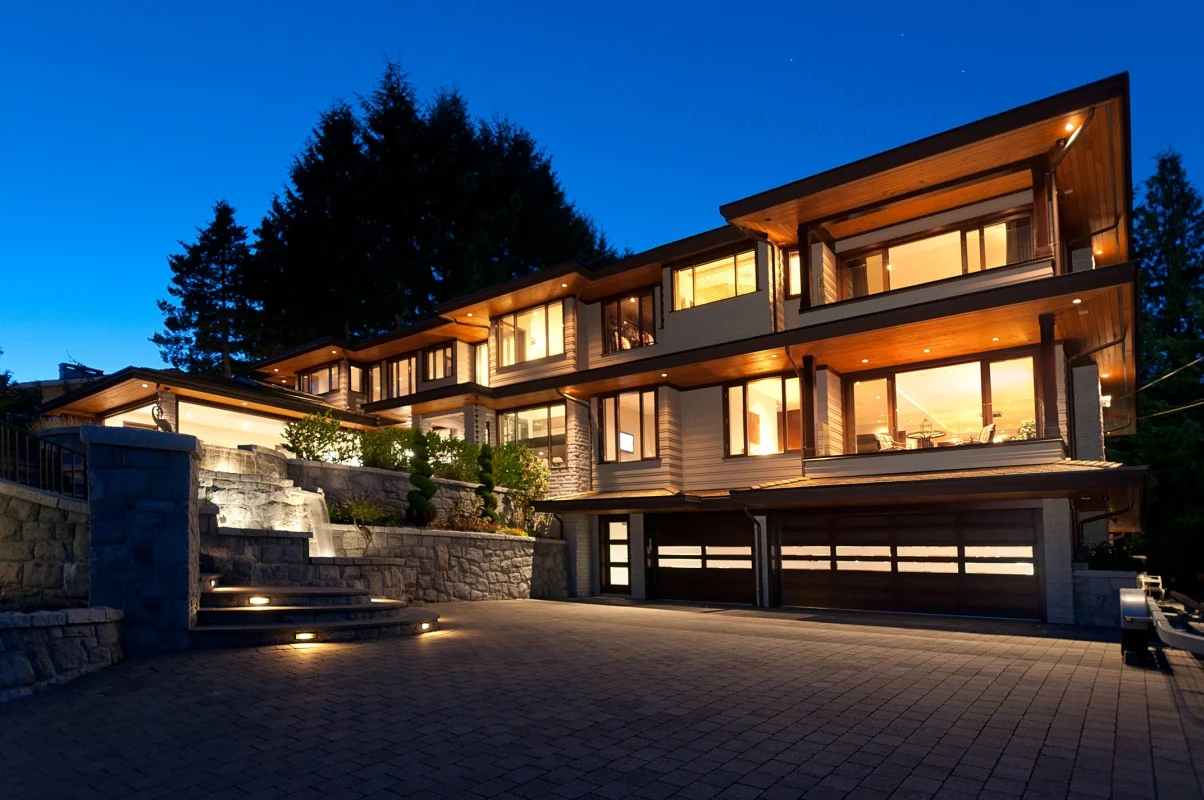 1607_50582.luxury-lg.default.jpg