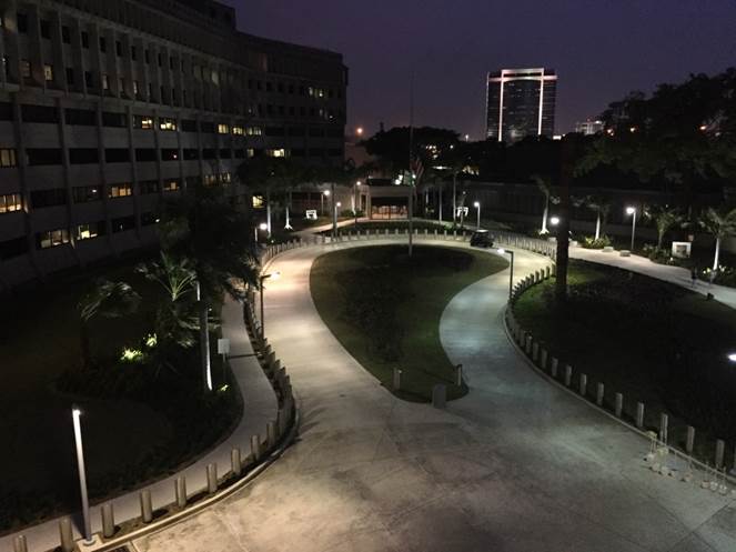 Night_garage_view.jpg
