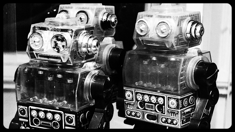 Toy robots in Mexico City, by AlejandroLinaresGarcia — Wikimedia Creative Commons ( license )