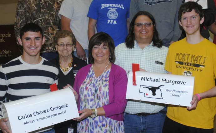 Community Foundation Encourages Graduates to Come Back to Imperial