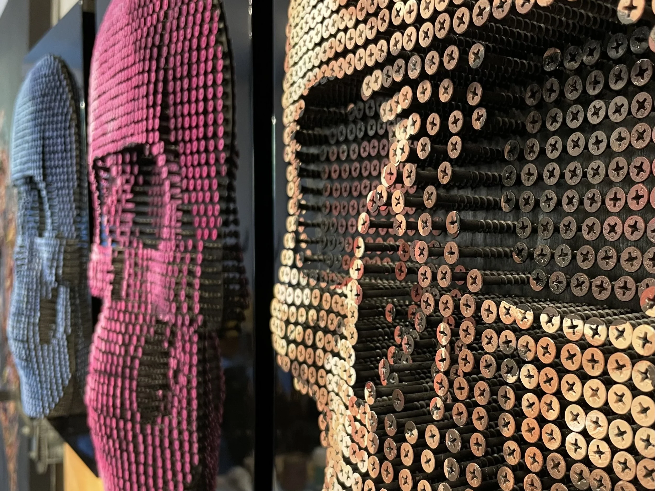 Skulls blue, pink, natural_1778.jpeg