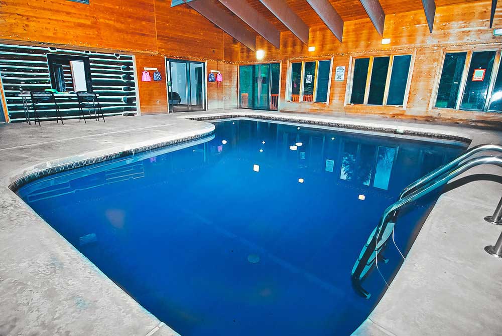 Bushkill Creek Lodge With Indoor Pool And Hot Tub Pocono Cabins