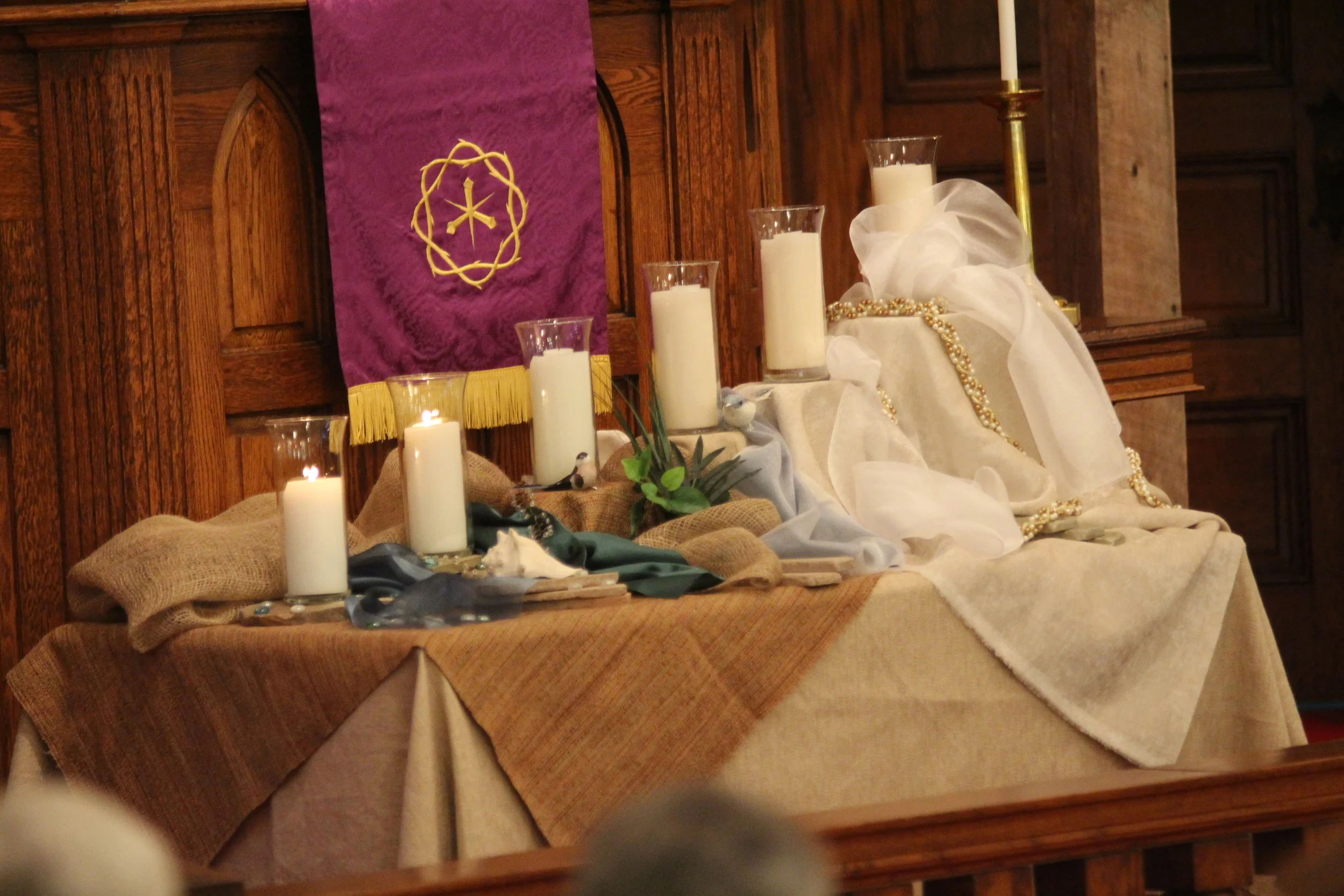 The altar guild is divided into several groups that happen particular areas such as acolytes, flowers, communion, funerals, special services, and weddings.