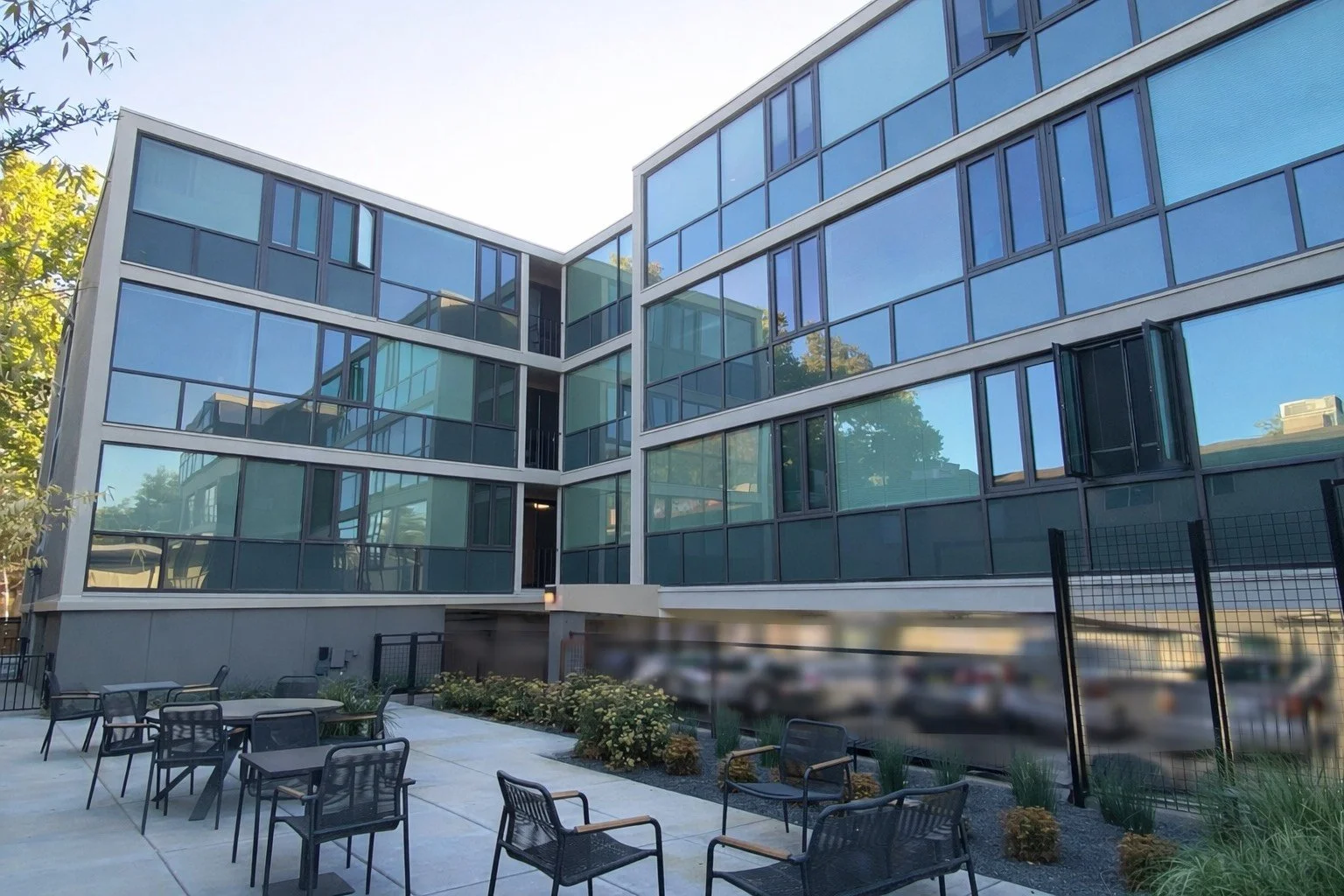 BACK PATIO.jpg