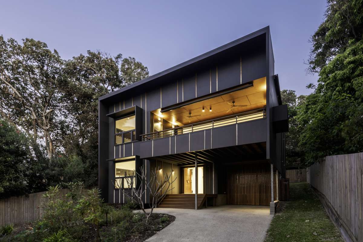 The Whale House - Stradbroke Island