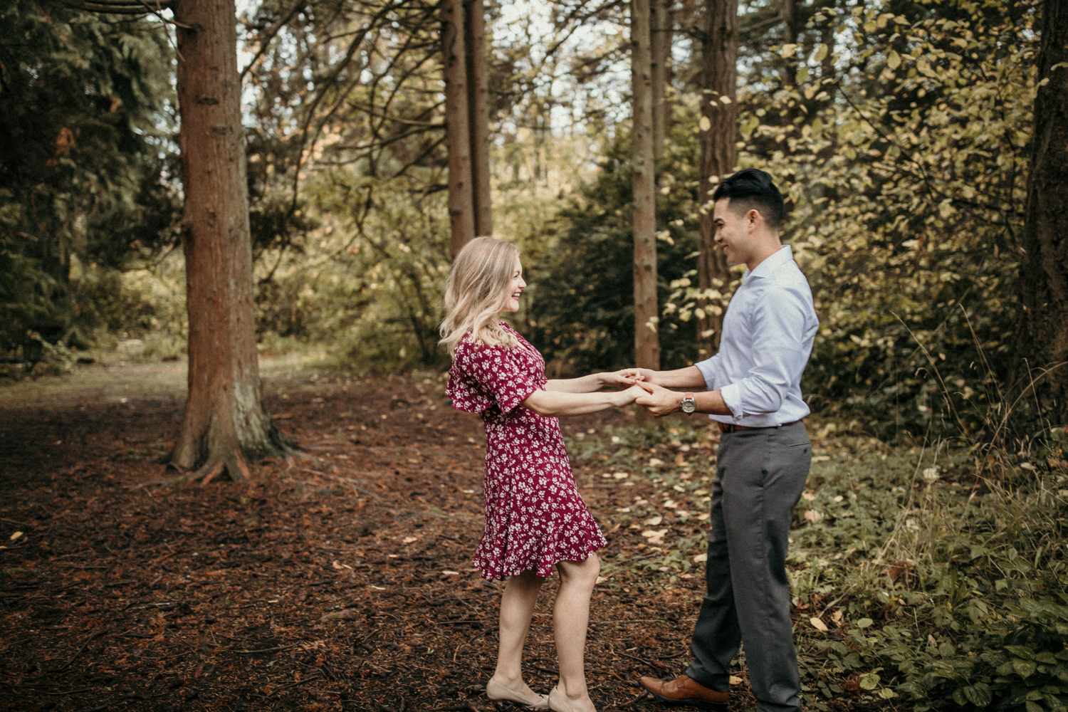 Emily Keeney Photography west seattle lincoln park engagment.jpg
