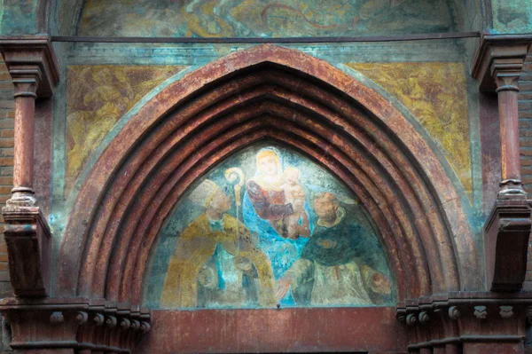 Verona. "Chiesa" exterior #2