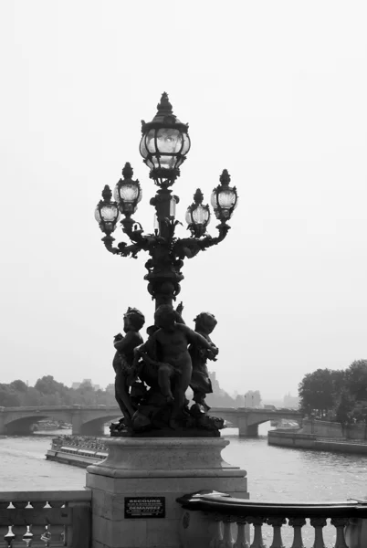 Paris. Pont Alexandre III