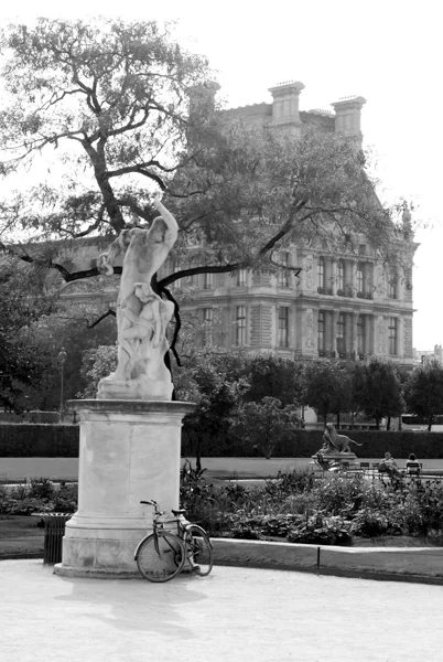 Paris. Louvre/Tuileries