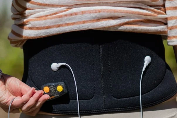 easily fits under clothing