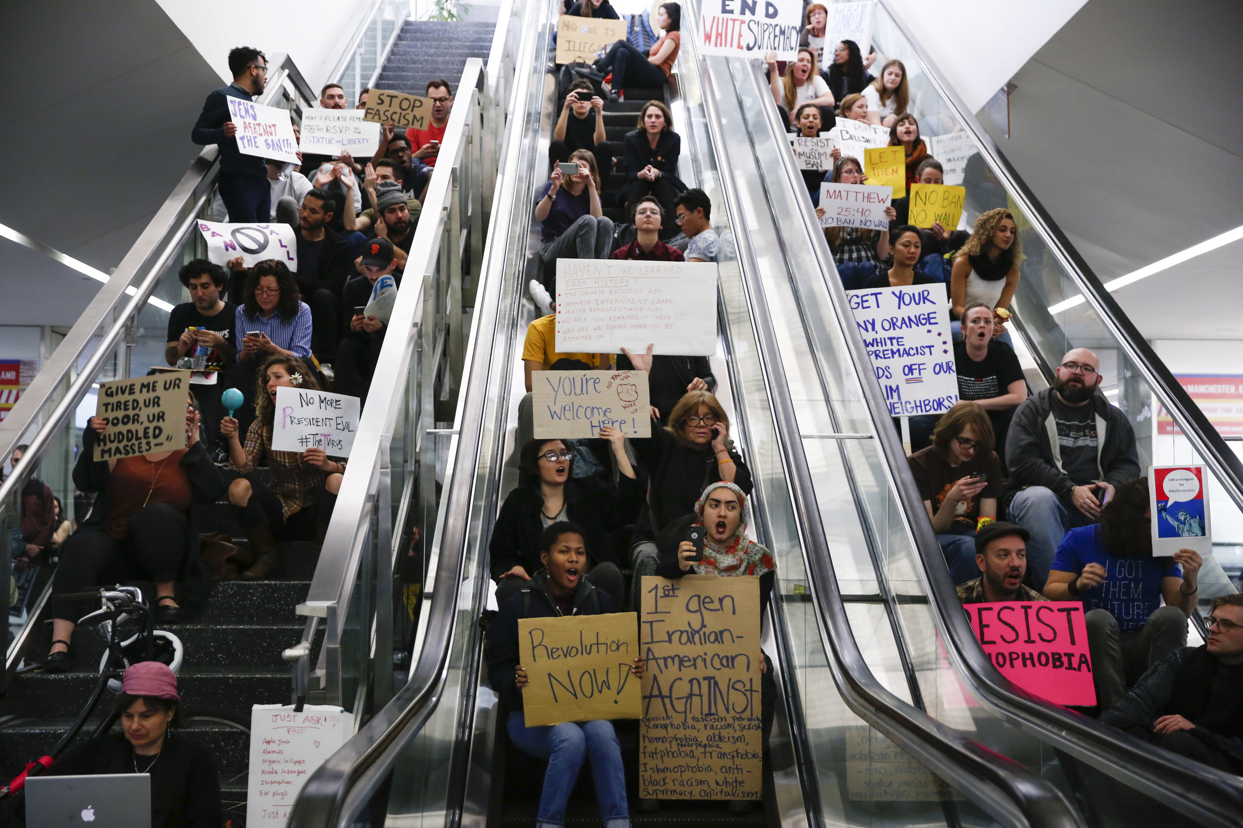 SFOMuslimBanProtest_012917_EC-1.jpg