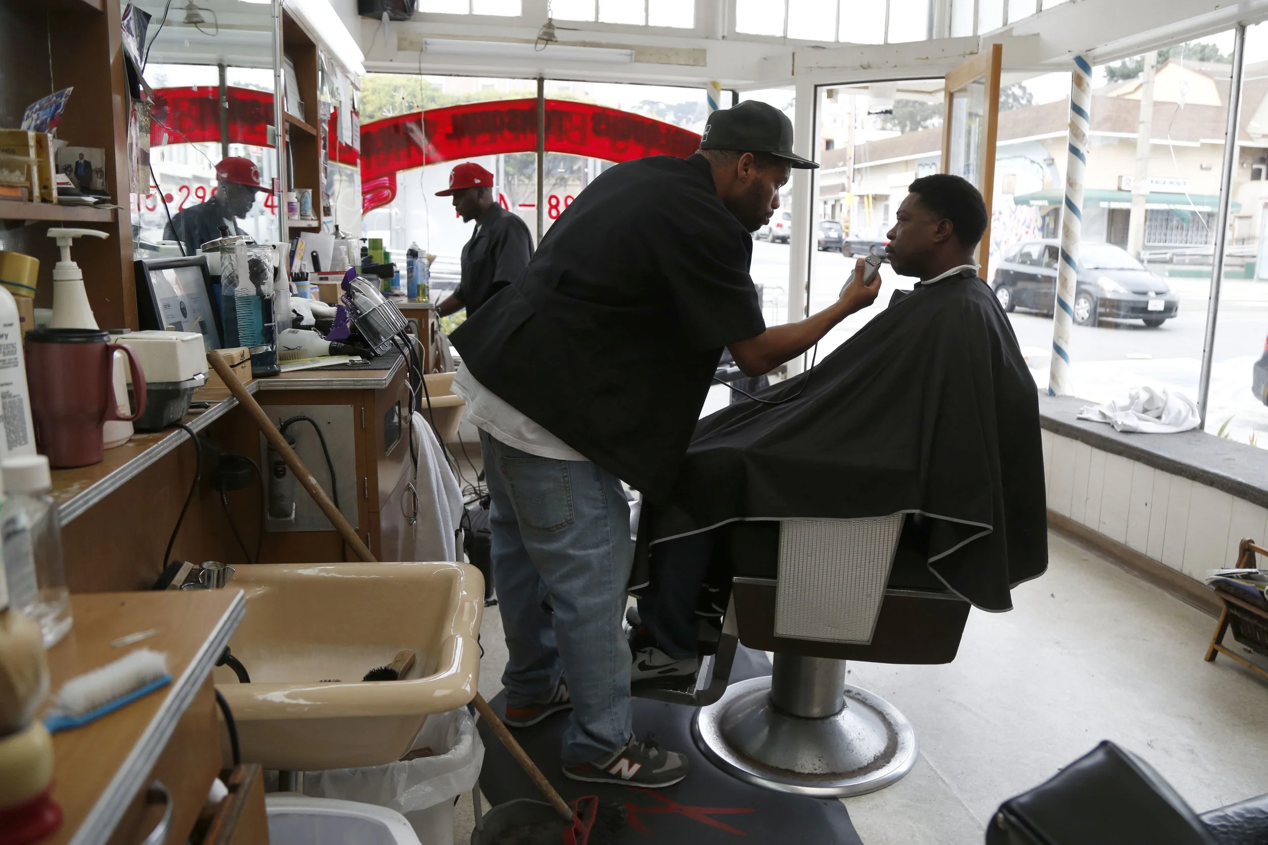 Lacy'sBarberShop_160818_004.jpg