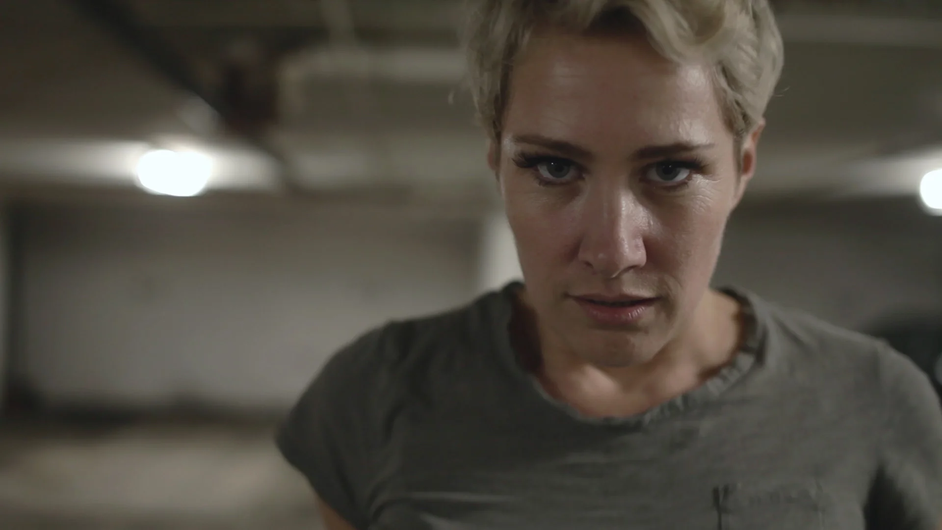 Vincent Valentino - Les Misérables A woman fights for survival in a dystopian future.