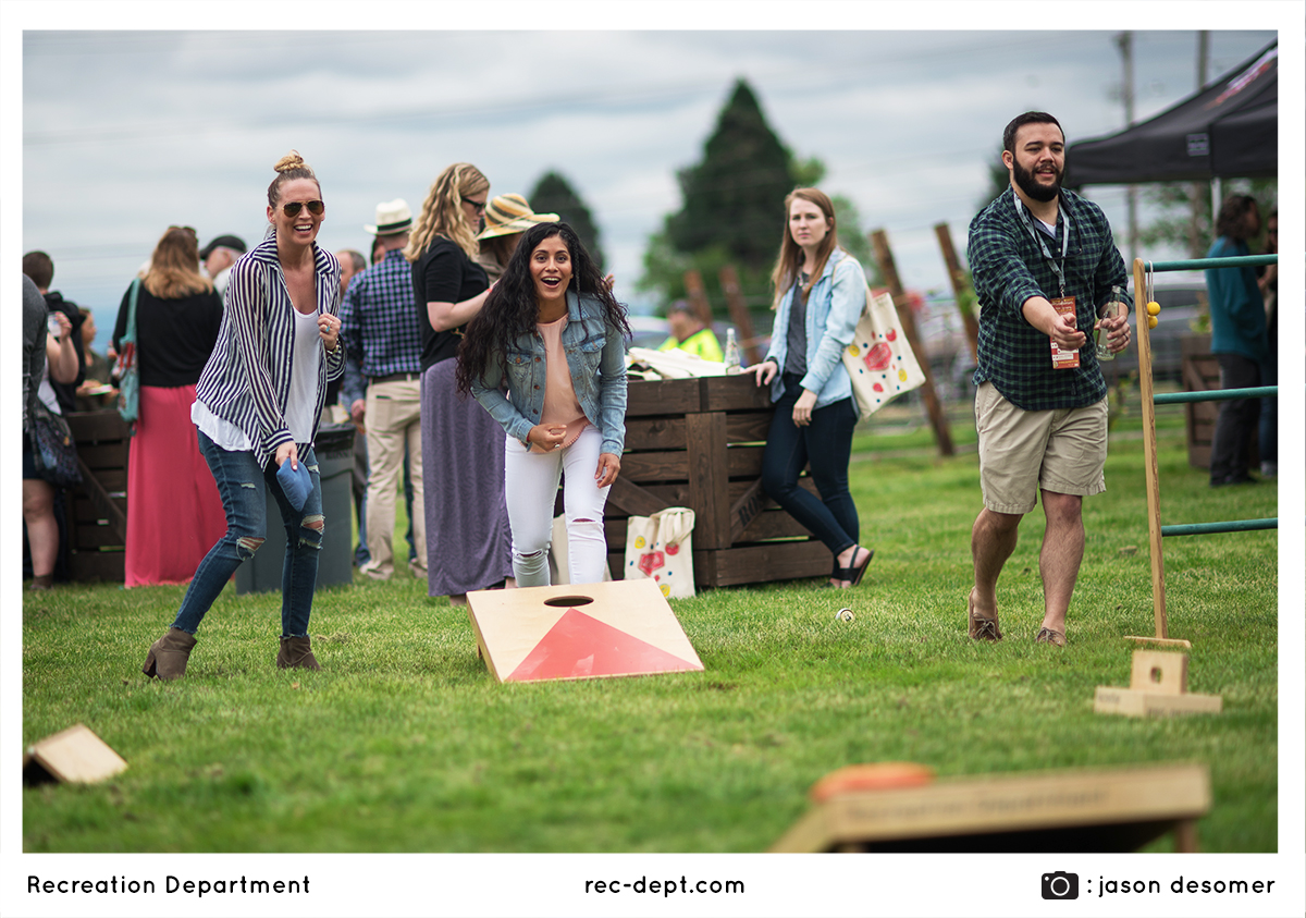 countrybrunch_cornhole.jpg